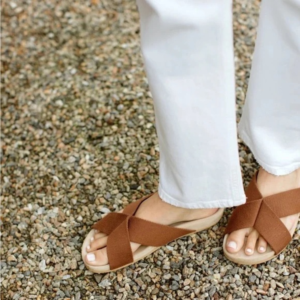 NEW Jenni Kayne Brown Cotton Crossover Open Toe Sandals size 40 US‎ 10